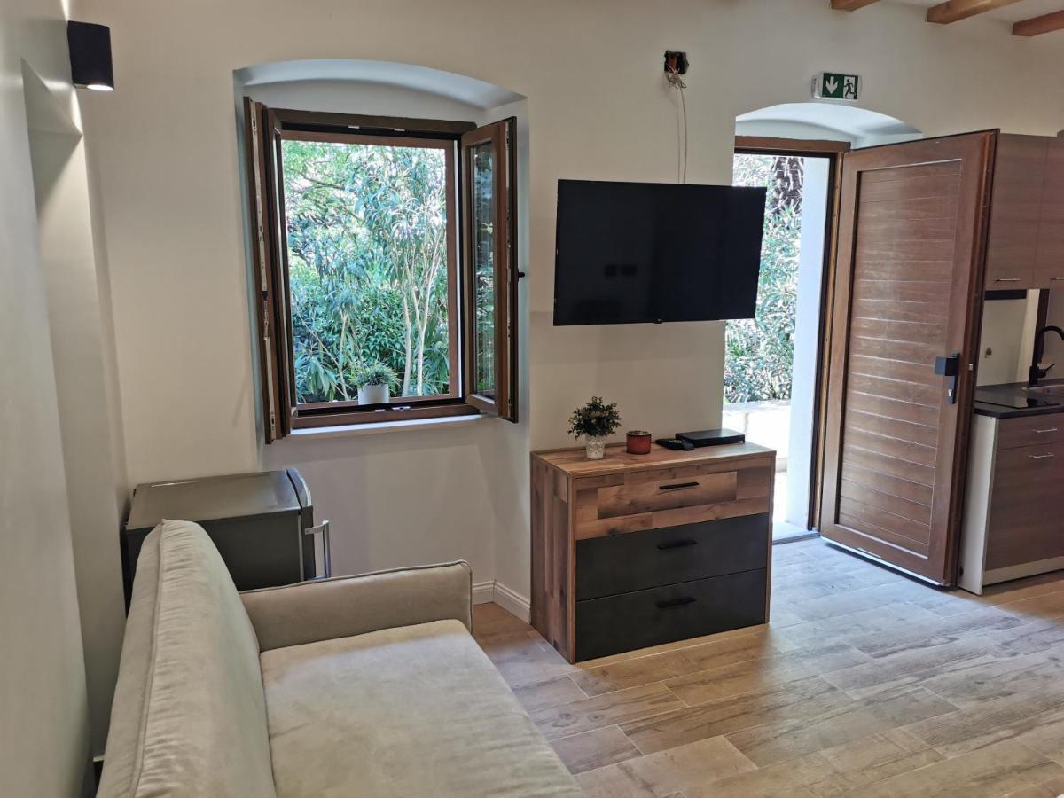 Apartmani Rosa I Linda Риека Экстерьер фото